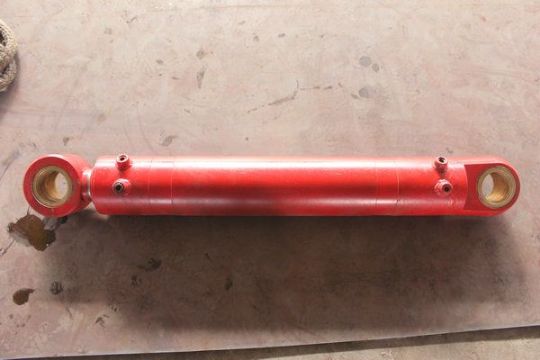 點擊查看詳細信息<br>標題：220截割頭伸縮油缸 閱讀次數(shù)：1749